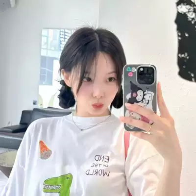 黄莉颖